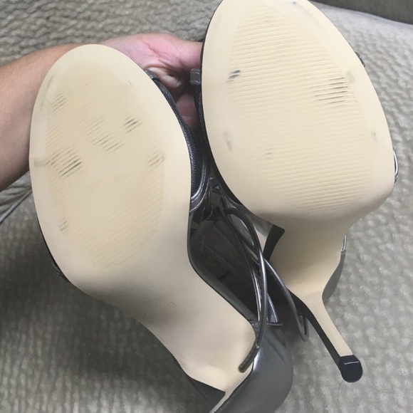 Bcbgmaxazria Metallic heels size 8 - Picture 7 of 8